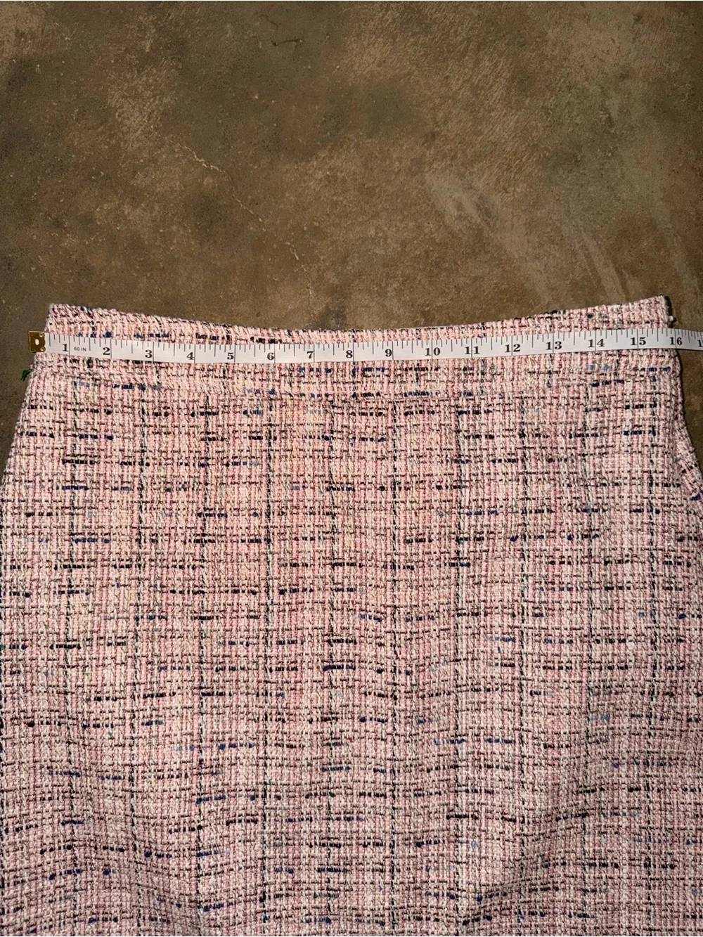 LOFT Pink Tweed Mini Skirt Size 6 Boucle Lined Career Classic Preppy